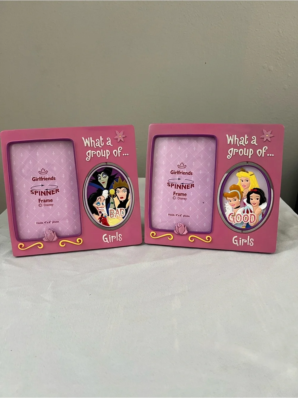 Disney Princess & Villains Spinner Photo Frame Set “Good Girls Bad Girls” Pink